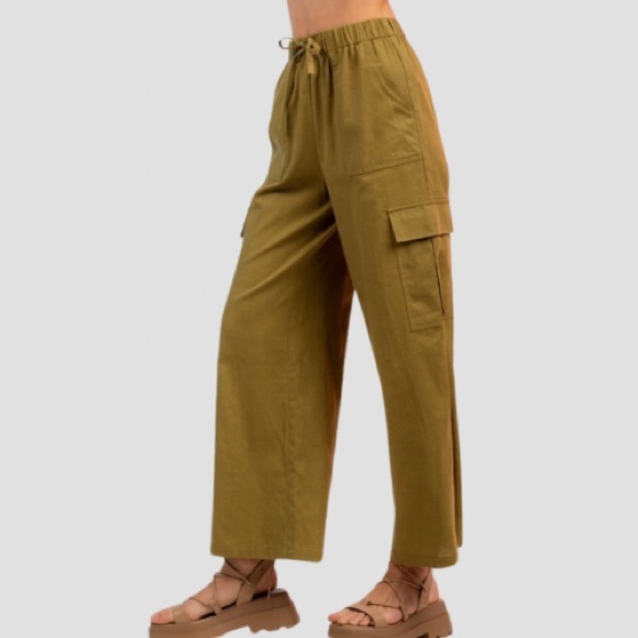 High Waisted Woven Draw String Wide Leg Cargo Pants - Picture 3 of 6